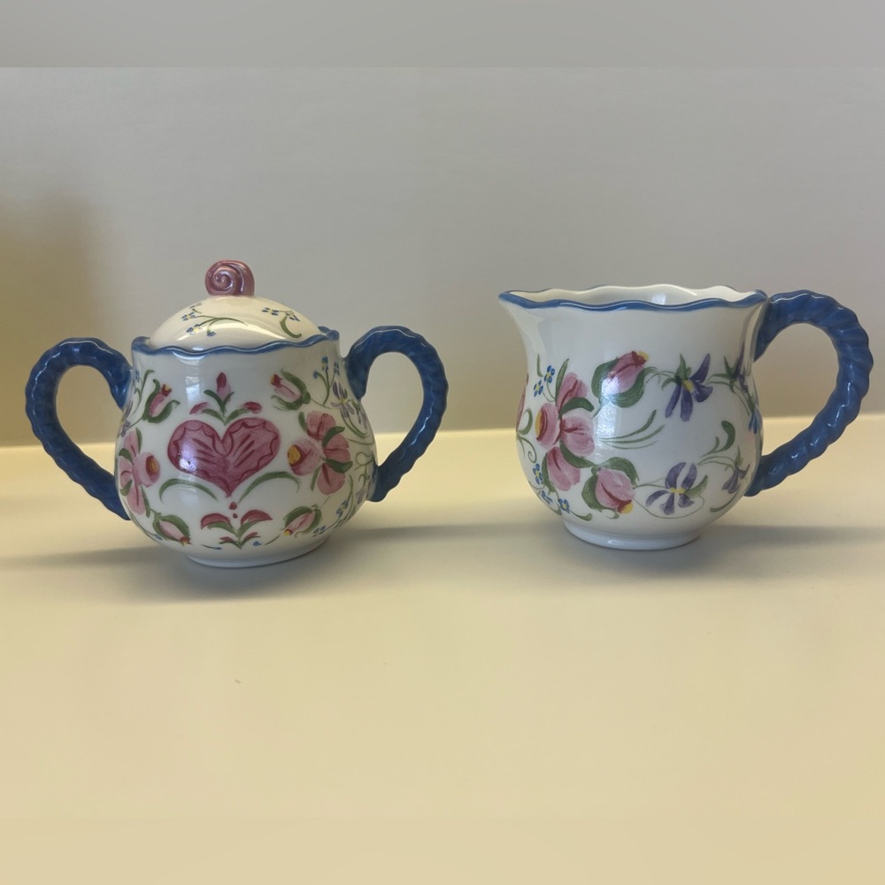 Pamela Silin Palmer Sugar and Creamer Set